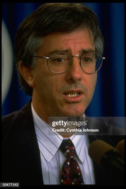 State Dept. Mideast maven Dennis Ross holding briefing on Israel/PLO peace agreement in WH press rm.