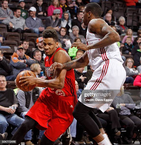 Axel Toupane of the Toronto Raptors 905 drives to the basket against the Sioux Falls Skyforce at the Sanford Pentagon on January 12, 2016 in Sioux...