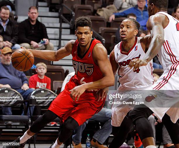 Axel Toupane of the Toronto Raptors 905 drives to the basket against the Sioux Falls Skyforce at the Sanford Pentagon on January 12, 2016 in Sioux...