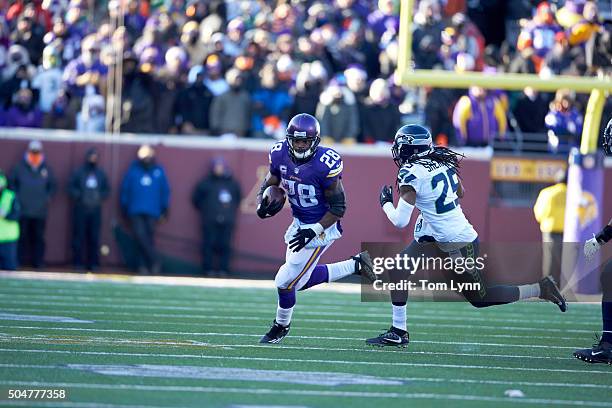 Playoffs: Minnesota Vikings Adrian Peterson in action, rushing vs Seattle Seahawks at US Bank Stadium. Minneapolis, MN 1/10/2016 CREDIT: Tom Lynn