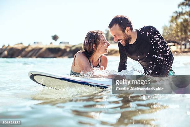 verano de amor - deporte acuático fotografías e imágenes de stock