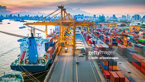 container ship in the harbor in asia , - 貨船 個照片及圖片檔