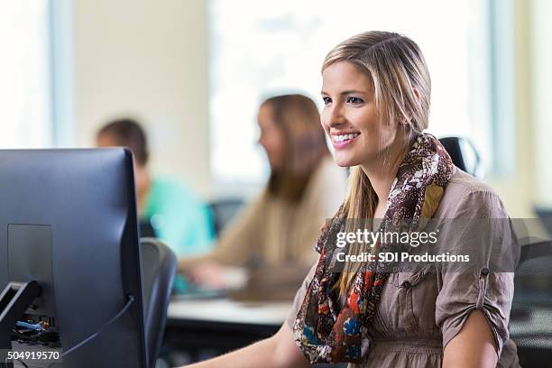 130 Public Library Computer Lab Stock Photos, High-Res Pictures, and ...