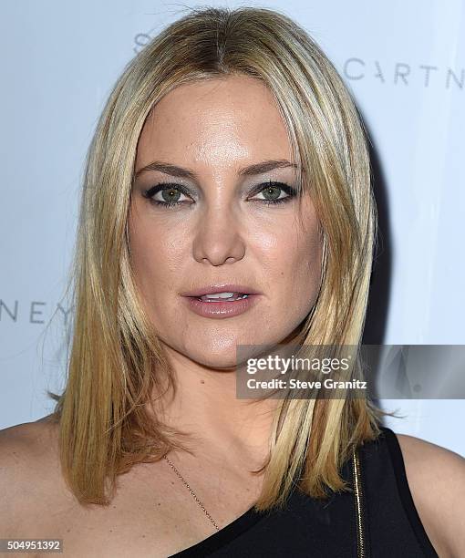 Kate Hudson arrives at the Stella McCartney Autumn 2016 Presentation on January 12, 2016 in Hollywood, California.