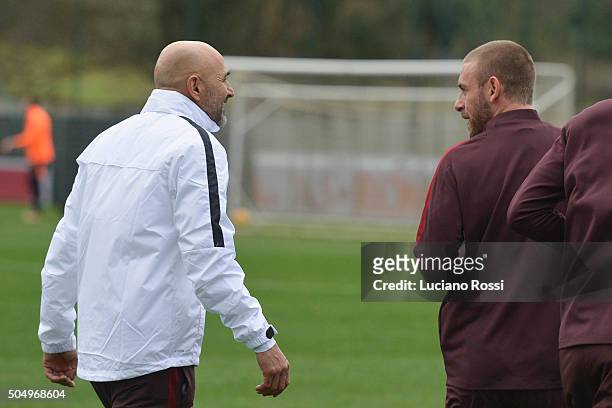 New coach of AS Roma Luciano Spalletti and Daniele De Rossi during a training session on January 14, 2016 in Rome, Italy.