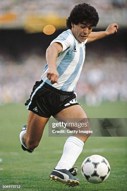 Argentina player Diego Maradona in action circa 1985.