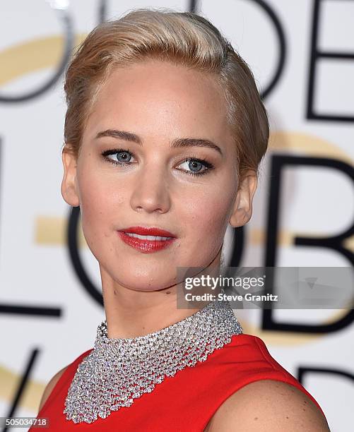 Jennifer Lawrence arrives at the 73rd Annual Golden Globe Awards at The Beverly Hilton Hotel on January 10, 2016 in Beverly Hills, California.