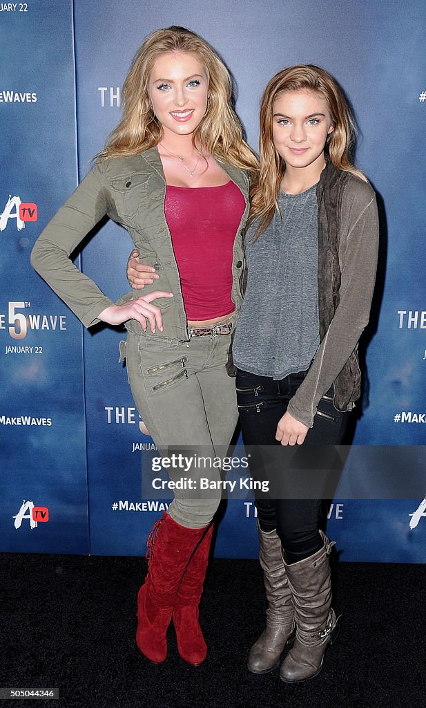 Awesomeness TV Special Fan Screening Of "The 5th Wave" - Arrivals