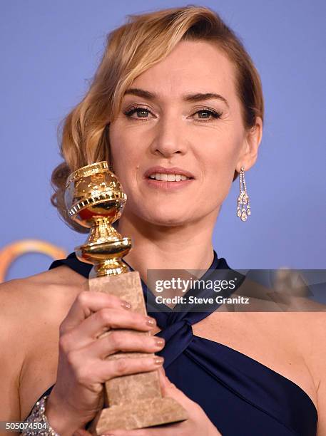 Kate Winslet poses at the 73rd Annual Golden Globe Awardsat The Beverly Hilton Hotel on January 10, 2016 in Beverly Hills, California.