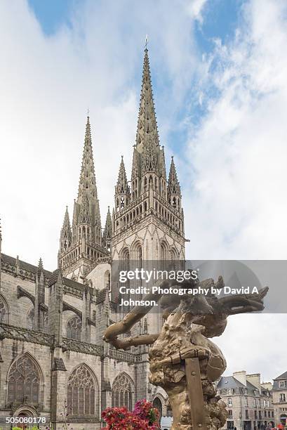 the spires of quimper cathedral, france. - quimper stockfoto's en -beelden