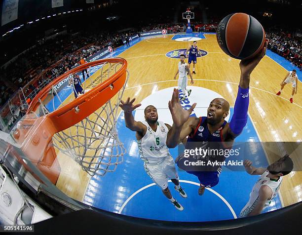 Alex Tyus, #2 of Anadolu Efes Istanbul in action during the Turkish Airlines Euroleague Basketball Top 16 Round 3 game between Anadolu Efes Istanbul...