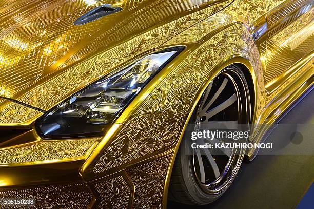 Jewish Racing Gold 119 Gold Car Paint Stock Photos, High-Res Pictures, and Images - Getty ...
