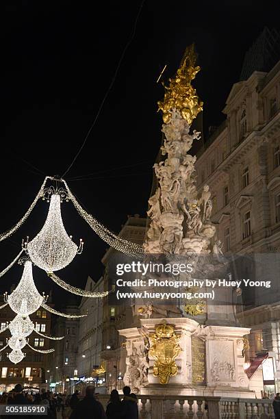 pestsaule statue in vienna - graben stock pictures, royalty-free photos & images