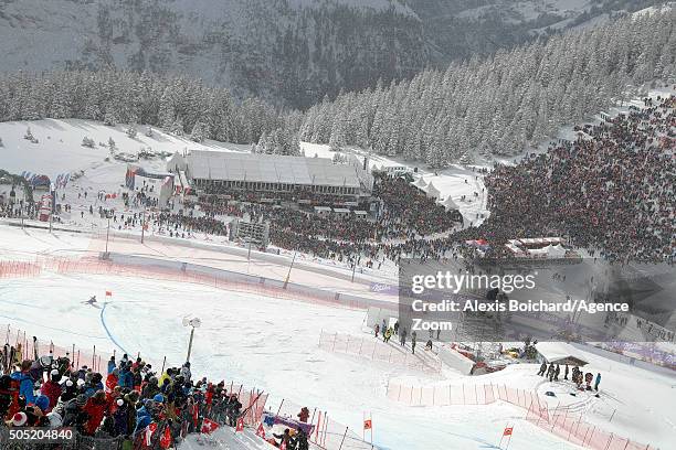 Marco Sullivan of the USA competes during the Audi FIS Alpine Ski World Cup Men's Downhill on January 16, 2016 in Wengen, Switzerland.