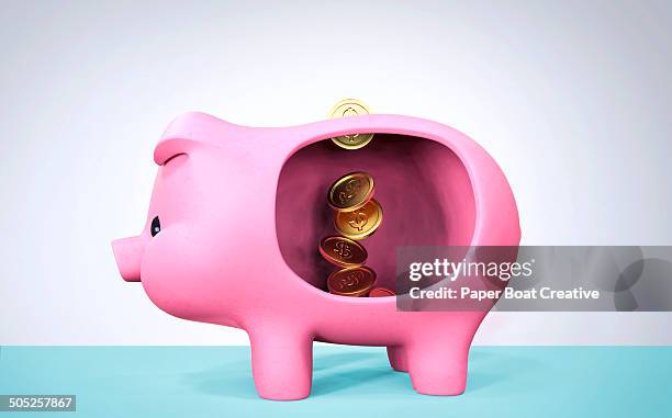 Side View Bank 566 Piggy Bank Side View Stock Photos, High-Res Pictures, and Images ...