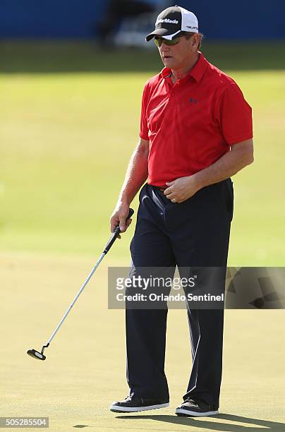 Joe Theismann prepares to putt during the Diamond Resorts Invitational at The Golden Bear Club at Keene's Point in Wintermere, Fla., on Saturday,...