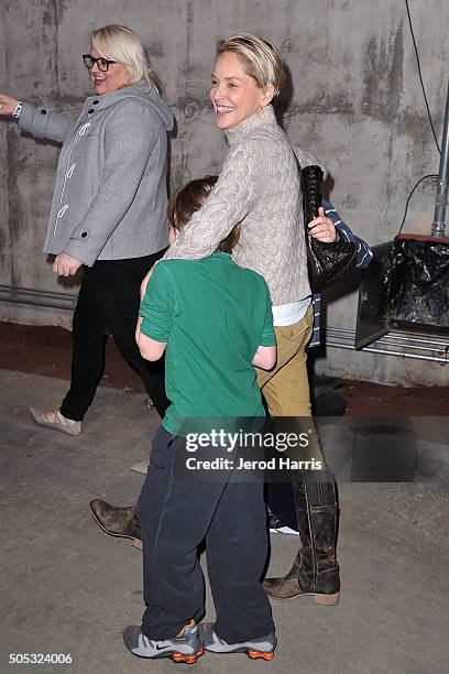 15 fotos e imágenes de alta resolución de Quinn Kelly Stone - Getty Images