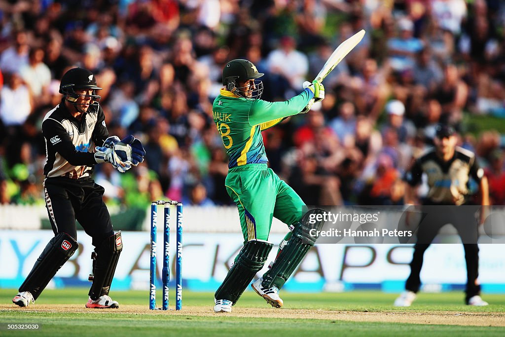 New Zealand v Pakistan - 2nd T20