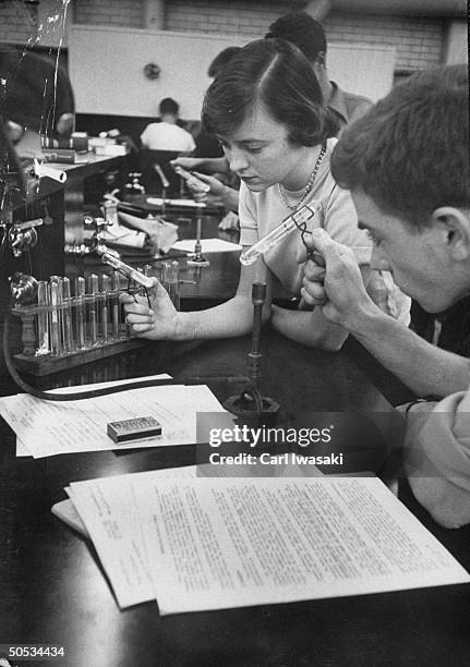 Nancy Easley in chemistry class at Colorado School of Mines. News Photo - Getty Images