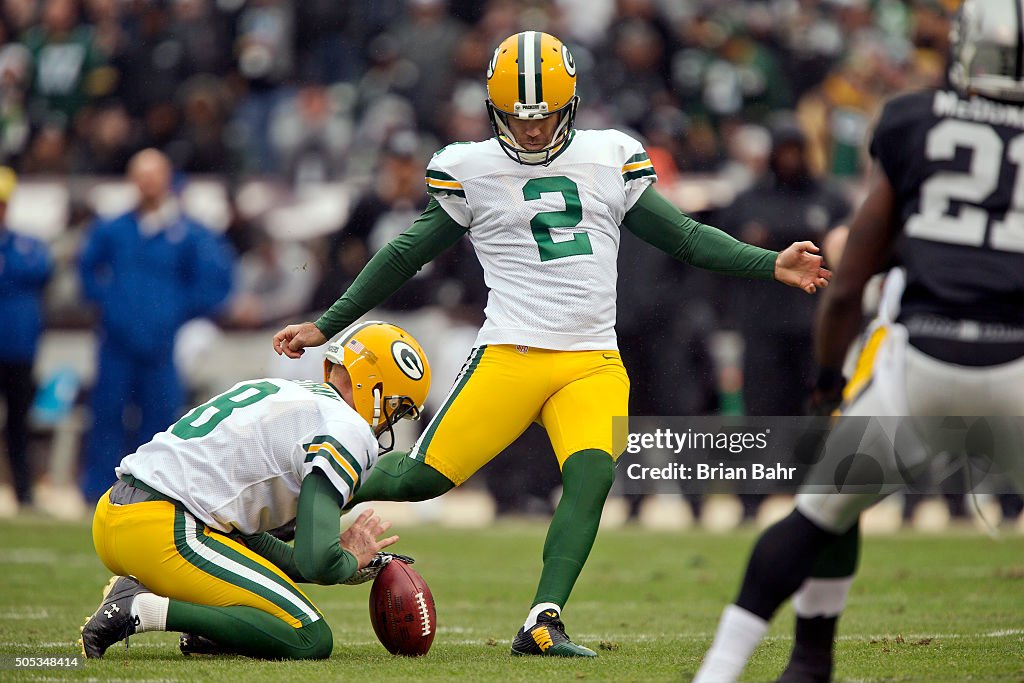 Green Bay Packers v Oakland Raiders
