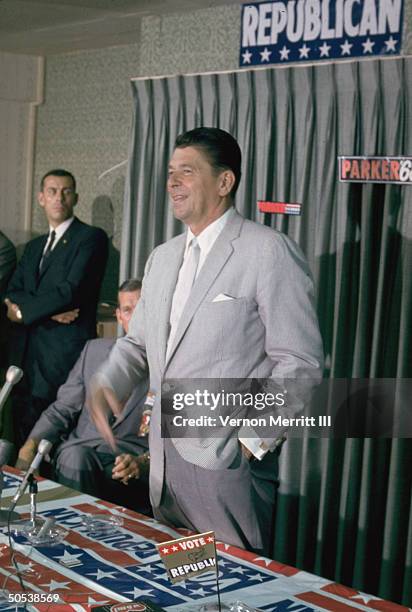 47 Ronald Merritt Stock Photos, High-Res Pictures, and Images - Getty ...