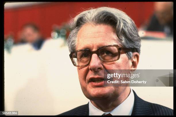 Hans Jochen Vogel, Social Democratic Party Candidate for West German Chancellor, at SPD Party congress.