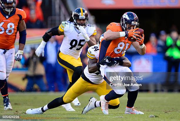 Owen Daniels of the Denver Broncos makes a catch for a 6-yard gain in the second quarter. The The Denver Broncos played the Pittsburgh Steelers in...
