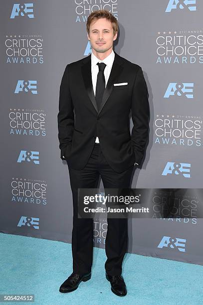 Actor Bradley James attends the 21st Annual Critics' Choice Awards at Barker Hangar on January 17, 2016 in Santa Monica, California.