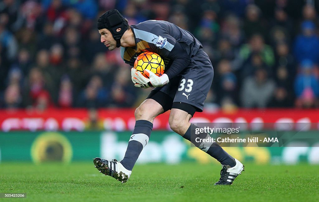 Stoke City v Arsenal - Premier League