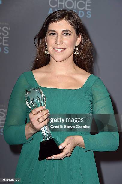Actress Mayim Bialik, winner of the award for Best Supporting Actress in a Comedy Series for "The Big Bang Theory," poses in the press room during...
