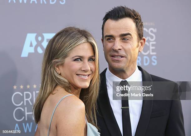 Actors Jennifer Aniston and Justin Theroux attend the 21st Annual Critics' Choice Awards at Barker Hangar on January 17, 2016 in Santa Monica,...