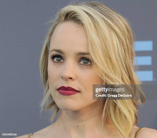 Actress Rachel McAdams arrives at the 21st Annual Critics' Choice Awards at Barker Hangar on January 17, 2016 in Santa Monica, California.