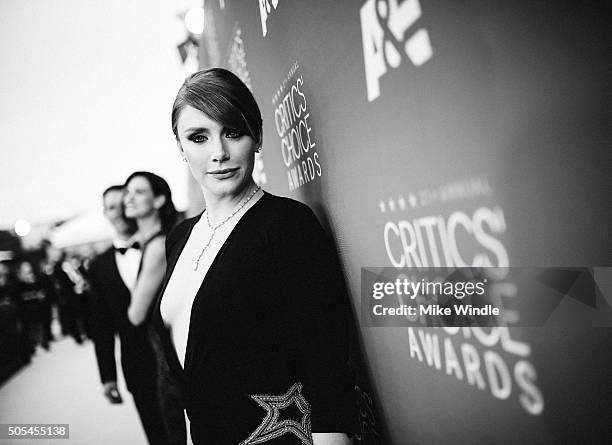 Actress Bryce Dallas Howard attends the 21st annual Critics' Choice Awards at Barker Hangar on on January 17, 2016 in Santa Monica, California.