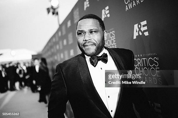 Actor Anthony Anderson attends the 21st annual Critics' Choice Awards at Barker Hangar on on January 17, 2016 in Santa Monica, California.
