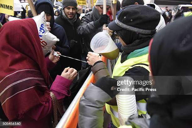 Hundreds of Muslims gathered in Times Square to protest against the Saudi government's execution of dissident sheikh Nimr Baqir al-Nimr and demand...