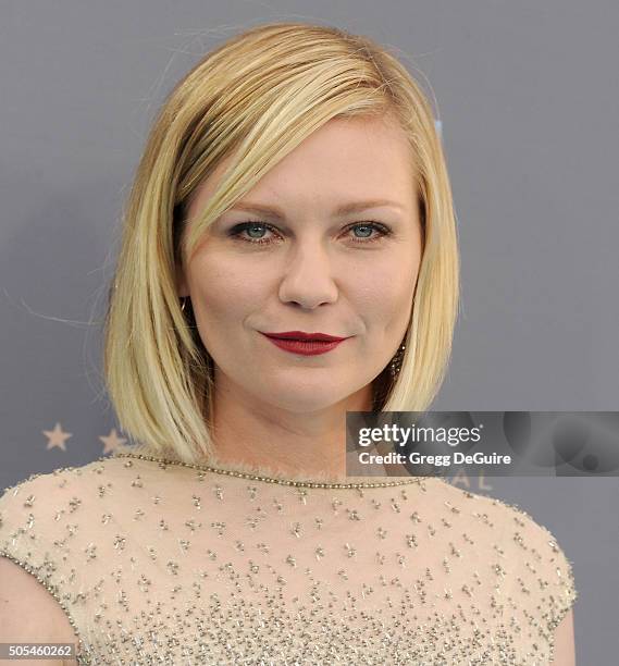 Actress Kirsten Dunst arrives at the 21st Annual Critics' Choice Awards at Barker Hangar on January 17, 2016 in Santa Monica, California.