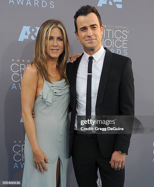 Actors Jennifer Aniston and Justin Theroux arrive at the 21st Annual Critics' Choice Awards at Barker Hangar on January 17, 2016 in Santa Monica,...