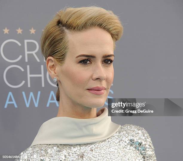 Actress Sarah Paulson arrives at the 21st Annual Critics' Choice Awards at Barker Hangar on January 17, 2016 in Santa Monica, California.