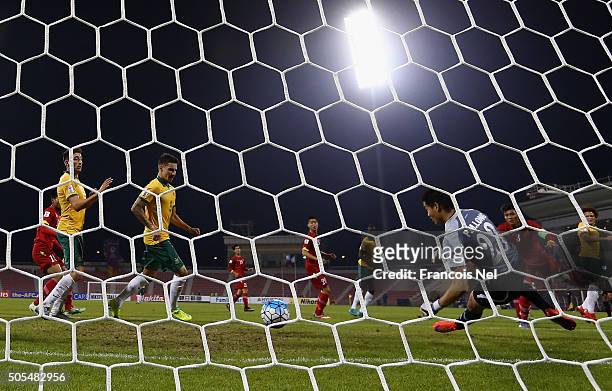 Goalkeeper of Vietnam Phi Minh Long makes a safe during the AFC U-23 Championship Group D match between Vietnam and Australia at Grand Hamad Stadium...