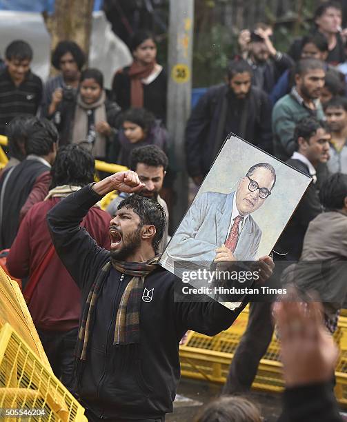 Bapsa Bapsa Photos and Premium High Res Pictures - Getty Images