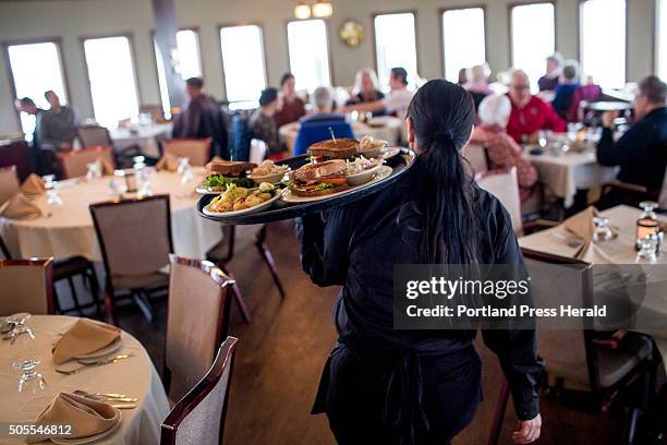 Carrying Server Server Carrying Tray Photos and Premium High Res Pictures - Getty Images