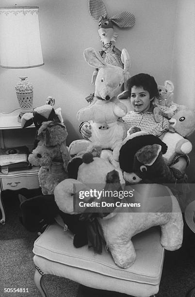 Yr-old pop singer Brenda Lee.