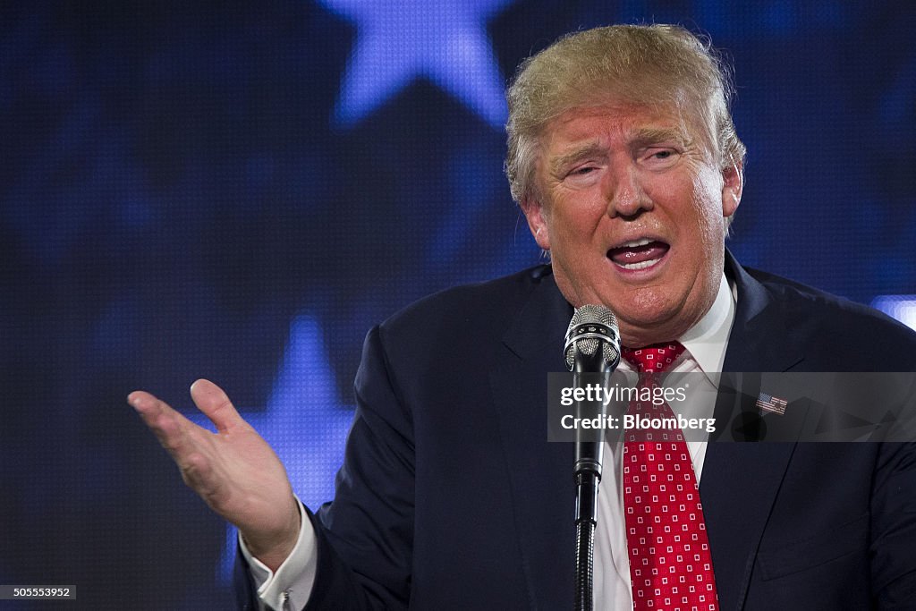 Presidential Candidate Donald Trump Speaks At Liberty University Convocation