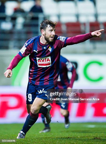 Sergi Enrich of SD Eibar celebrates after scoring his team's third goal during the La Liga match between SD Eibar and Granada CF at Ipurua Municipal...