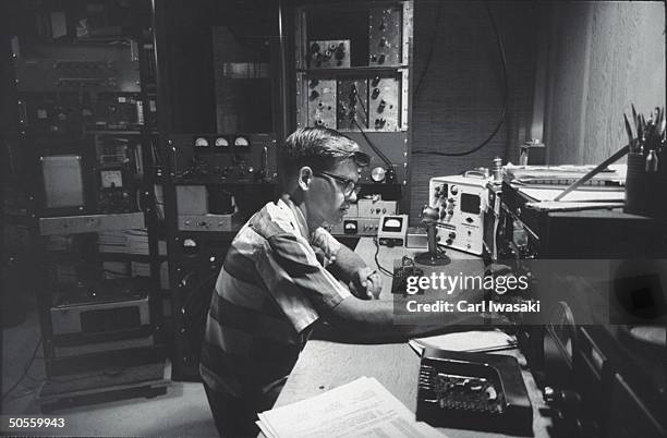 99 Radio Ham Operator Stock Photos, High-Res Pictures, and Images ...
