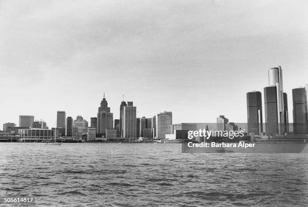 Riverfront Mathil 58 Detroit International Riverfront Stock Photos, High-Res Pictures ...