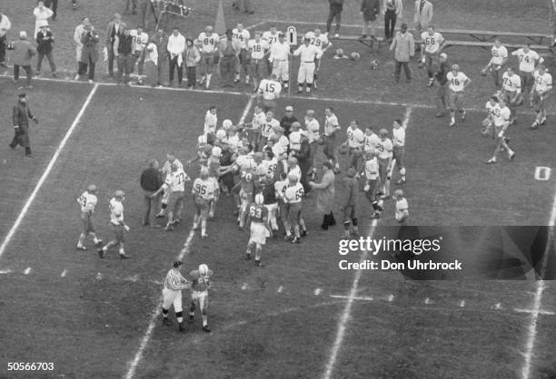 Syracuse Univ. Playing against Texas Univ. In Cotton Bowl game.