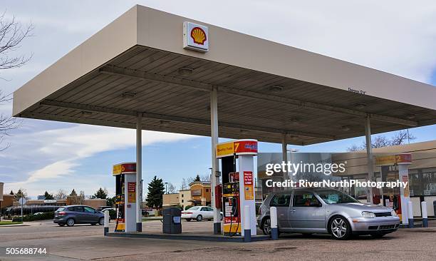 Shell Gas Pic Shell Oil Gas Photos and Premium High Res Pictures - Getty Images
