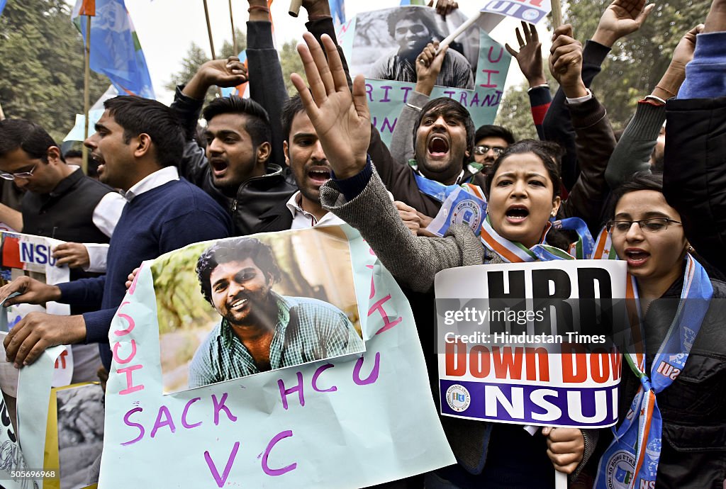 Hyderabad Dalit Scholar's Suicide: Delhi Students Stage Protest