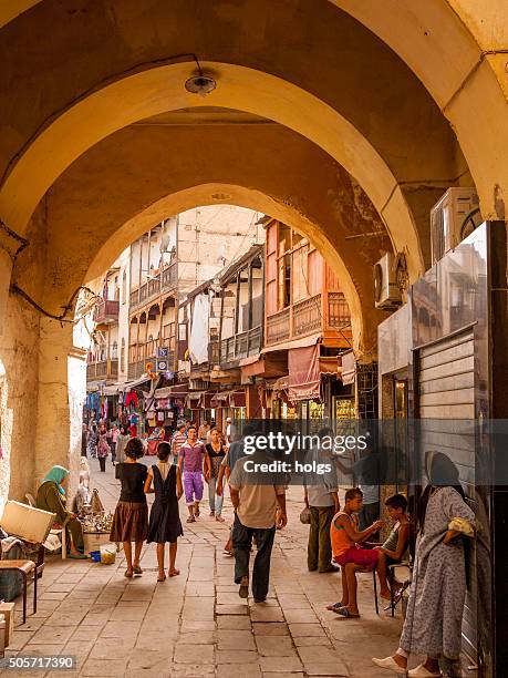 fes medina, marruecos - fez marruecos fotografías e imágenes de stock